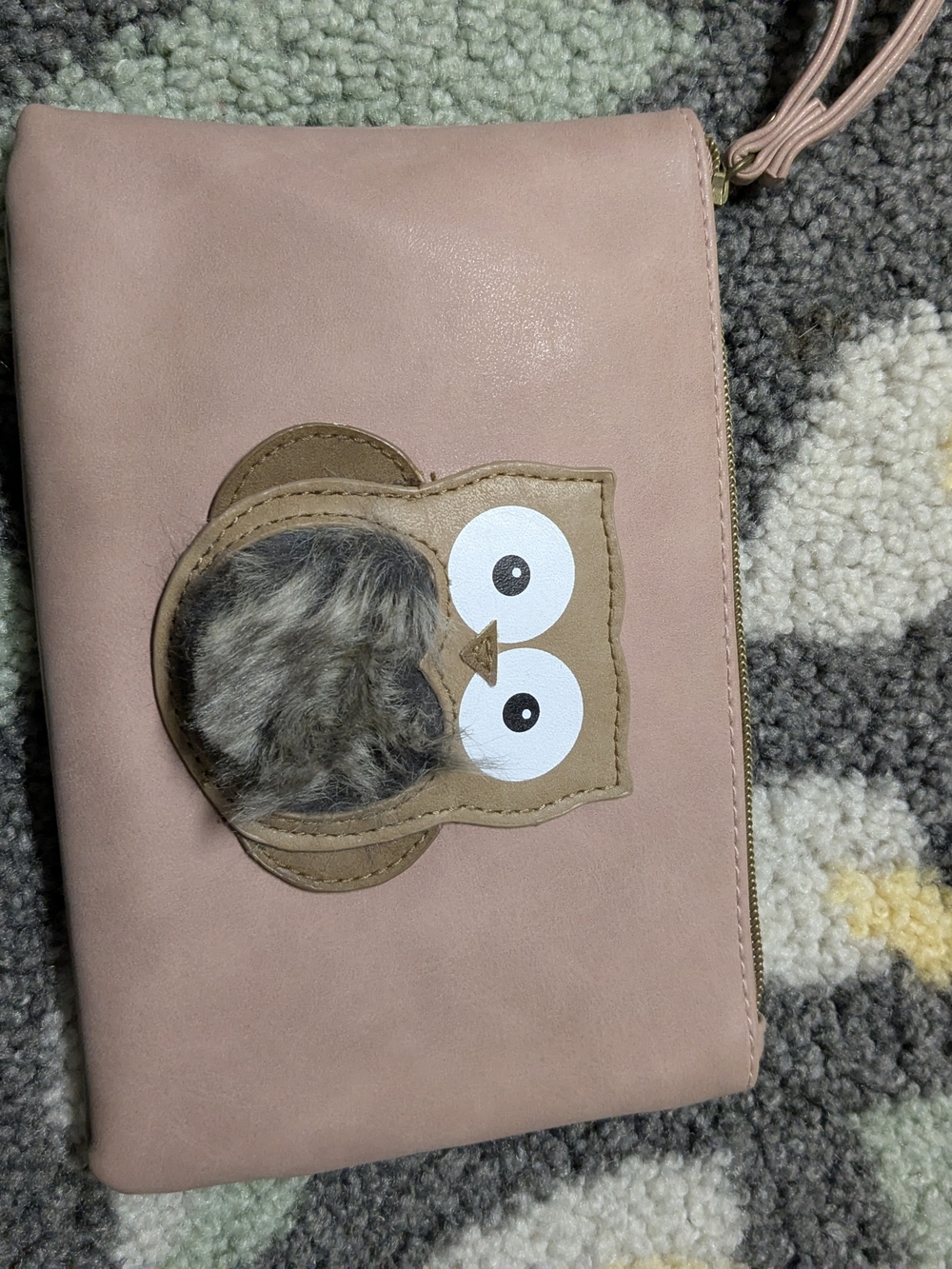 Maurices Blush Pink Zip Wristlet